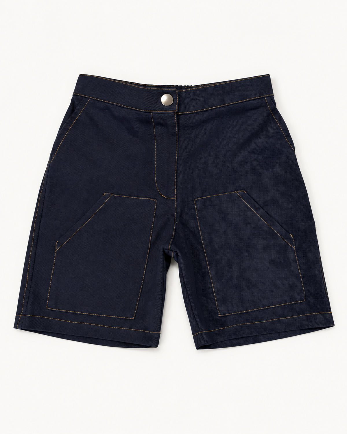 Miúdos Club — Bermuda Sarja — Flat lay — frente